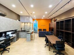 Arc 380 (D8), Office #575751781